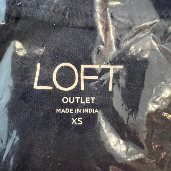 NWT LOFT Navy W/Multicolored Sequin Clusters Long Sleeve V-Neck T-Shirt -SIZE XS - Picture 6 of 8